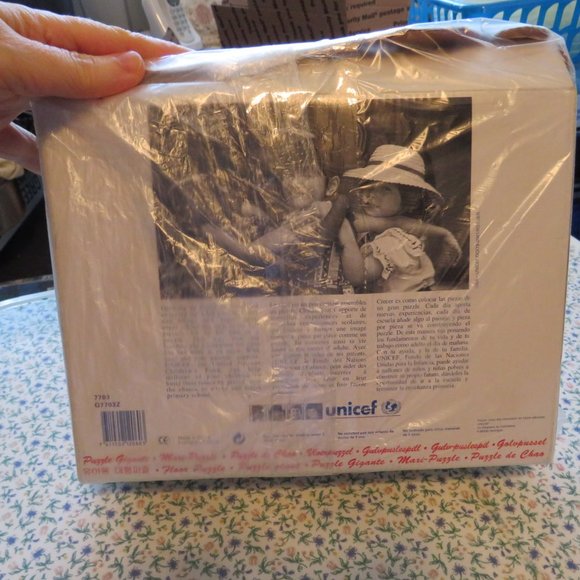 UNICEF Kids on Jungle Gym RARE FLOOR PUZZLE Pieces in LIKE NEW condition - Picture 8 of 9